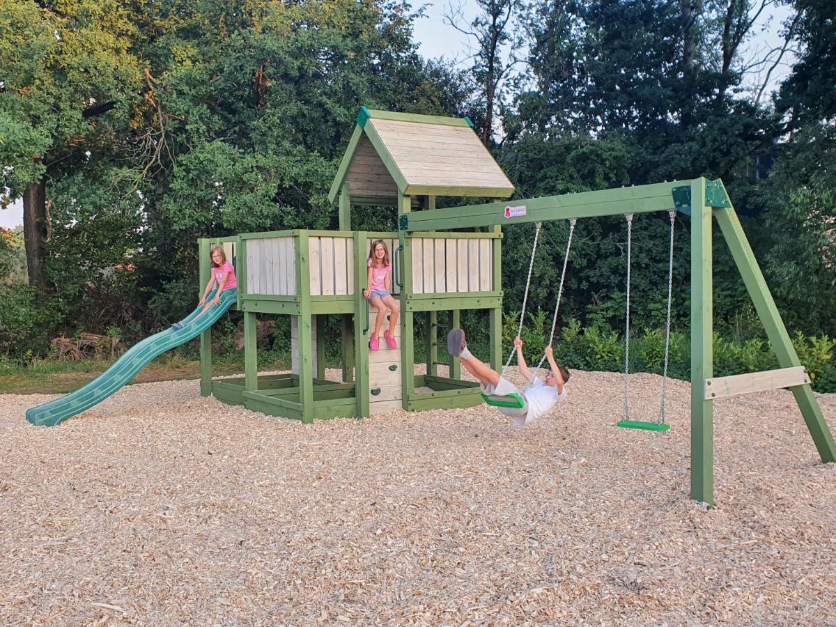 Tolle 125M² Erdgeschosswohnung Im Einzelhaus คัลเทินเคอร์เคน ภายนอก รูปภาพ