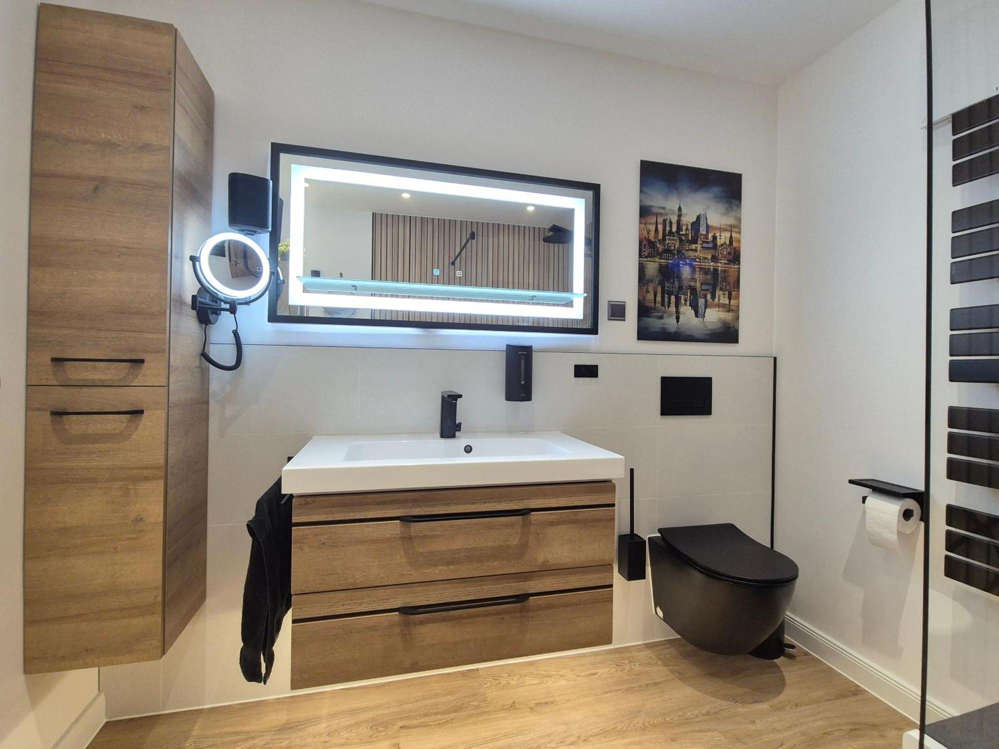 Tolle 125M² Erdgeschosswohnung Im Einzelhaus คัลเทินเคอร์เคน ภายนอก รูปภาพ