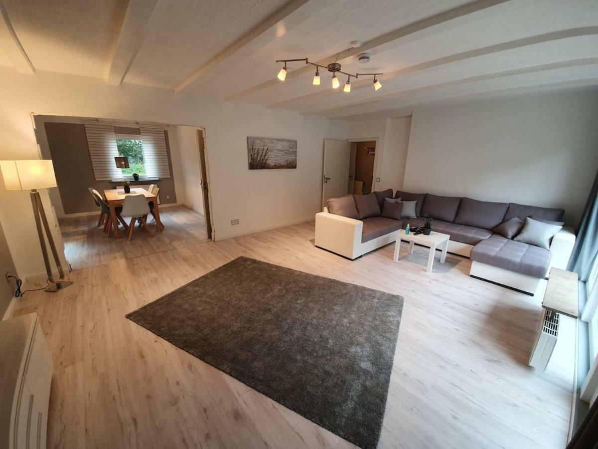 Tolle 125M² Erdgeschosswohnung Im Einzelhaus คัลเทินเคอร์เคน ภายนอก รูปภาพ