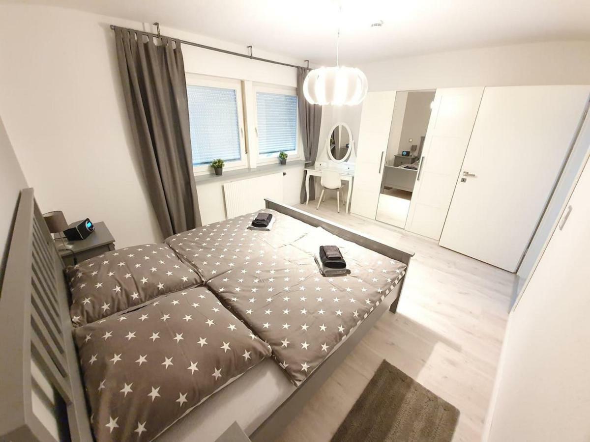 Tolle 125M² Erdgeschosswohnung Im Einzelhaus คัลเทินเคอร์เคน ภายนอก รูปภาพ