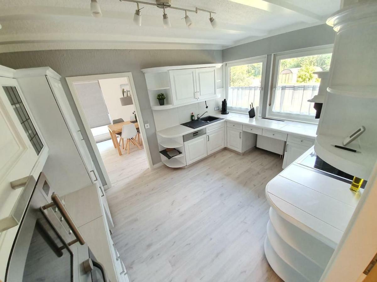 Tolle 125M² Erdgeschosswohnung Im Einzelhaus คัลเทินเคอร์เคน ภายนอก รูปภาพ